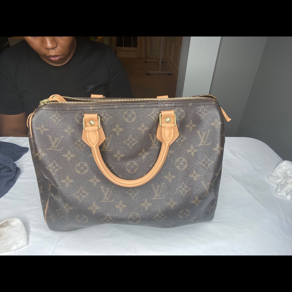 Restored authentic Louis Vuitton Speedy 25